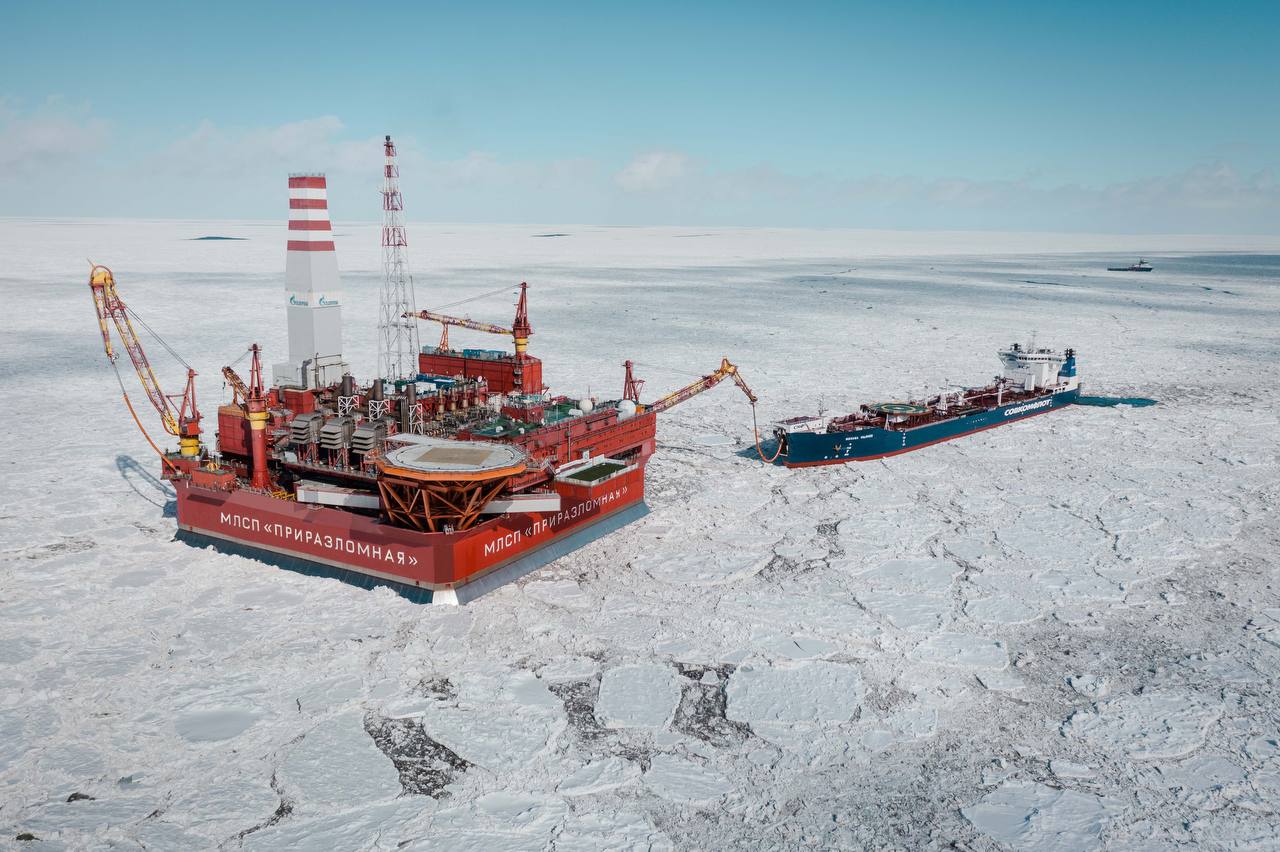 «Газпром нефть» добыла 25 млн тонн нефти на шельфе в Арктике  