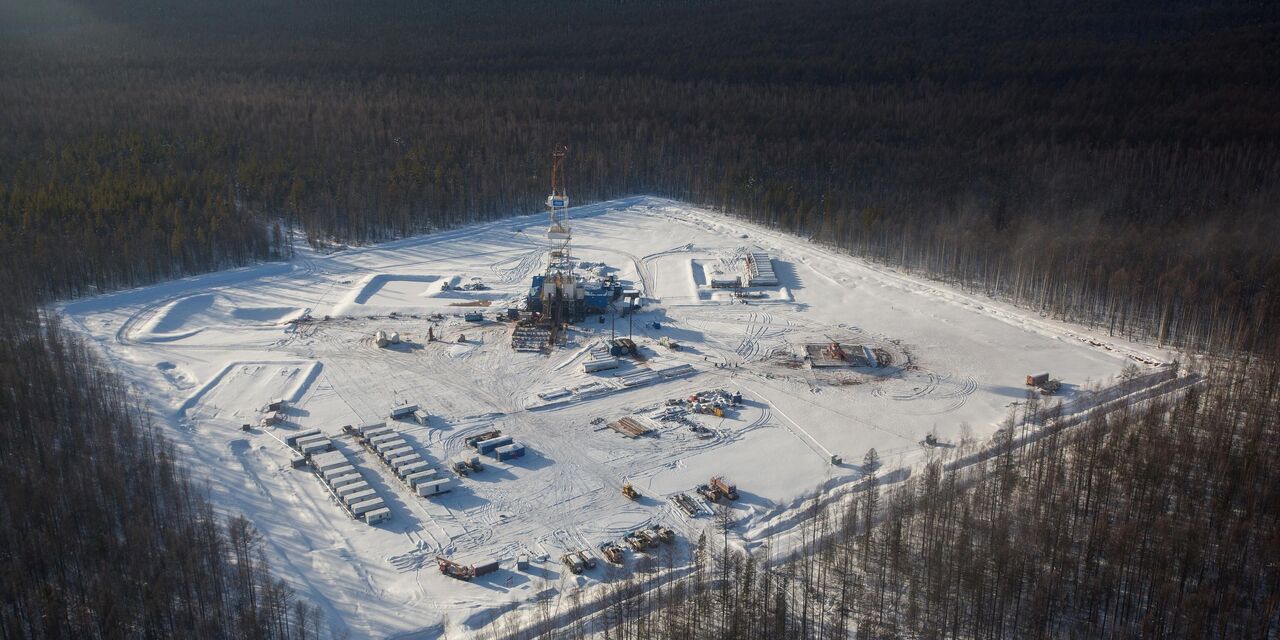 Доставка грузов по зимнику на Среднеботуобинское месторождение